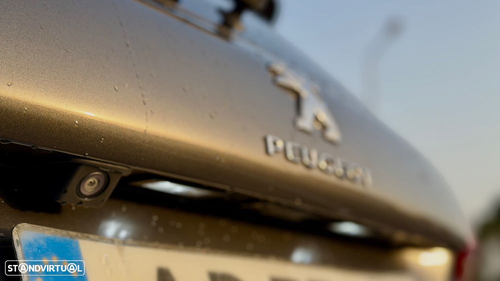 Peugeot 2008 1.2 PureTech GT Line - 15