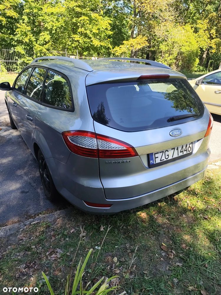 Ford Mondeo 2.0 Ghia - 4