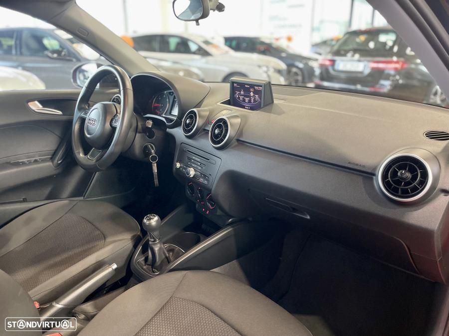 Audi A1 Sportback 1.6 TDI Sport - 24