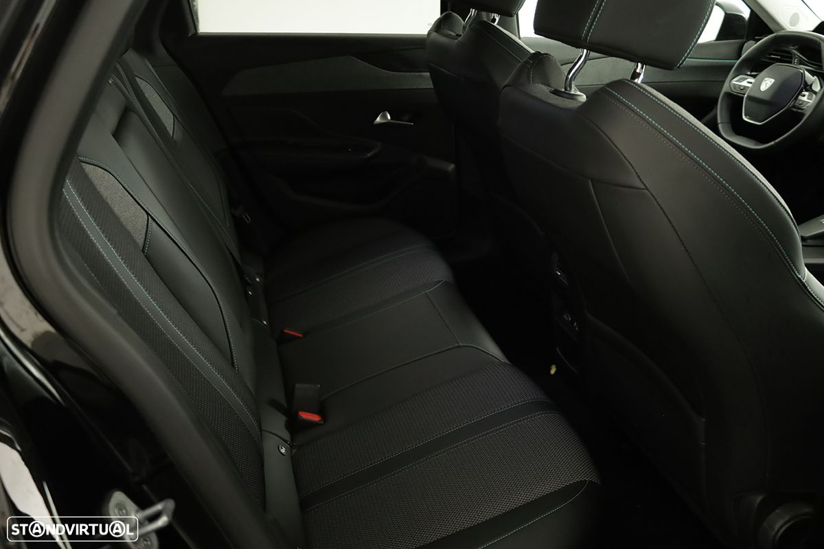 Peugeot 308 SW 1.2 PureTech Allure Pack EAT8 - 22