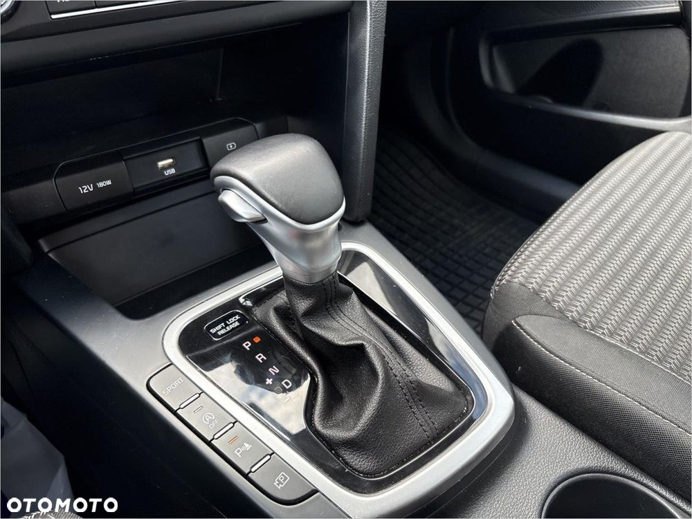 Kia Ceed 1.5 T-GDI M DCT - 14