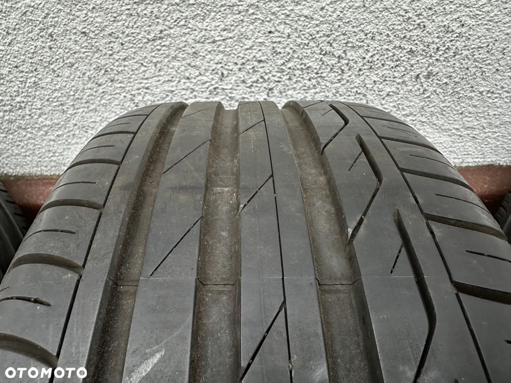 215 50 17 / 4x108 / OPEL Crossland PEUGEOT 207 208 308 GT CITROEN DS3 C3 C4 / CONTINENTAL - 6
