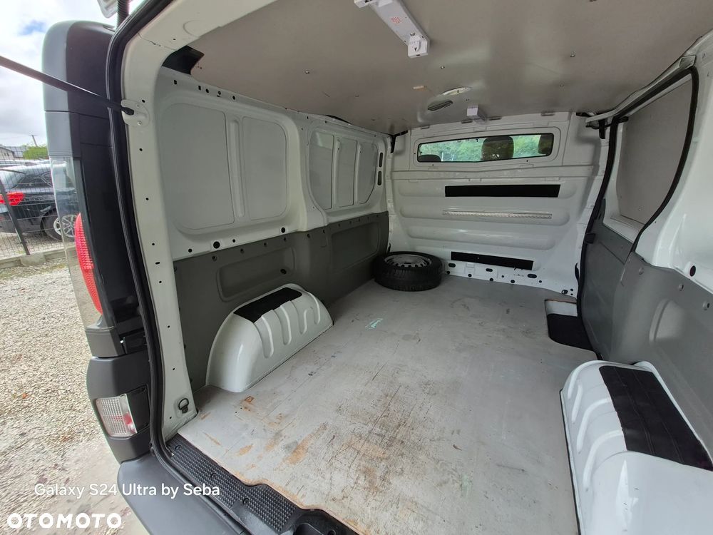 Opel Vivaro - 16