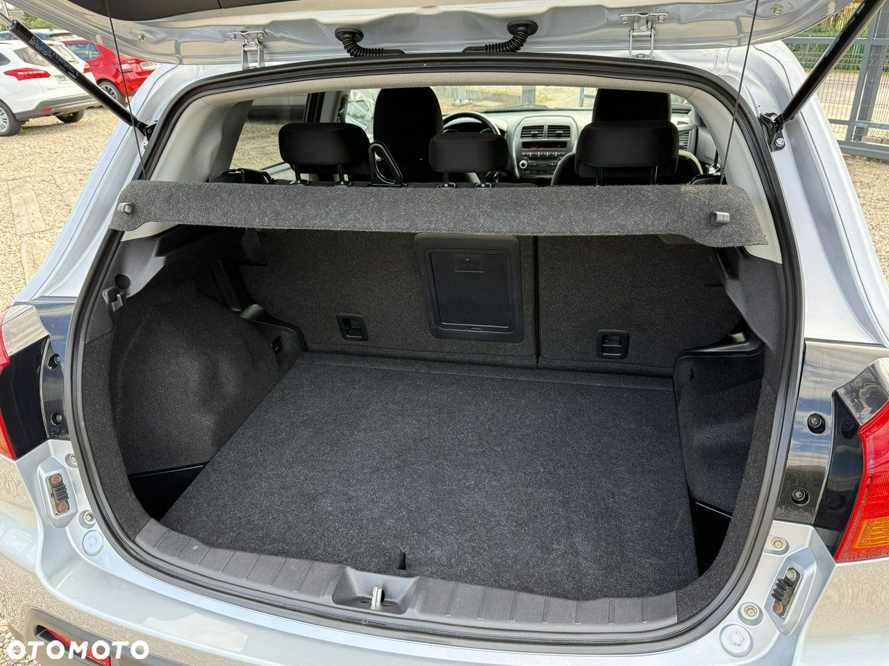 Mitsubishi ASX - 10