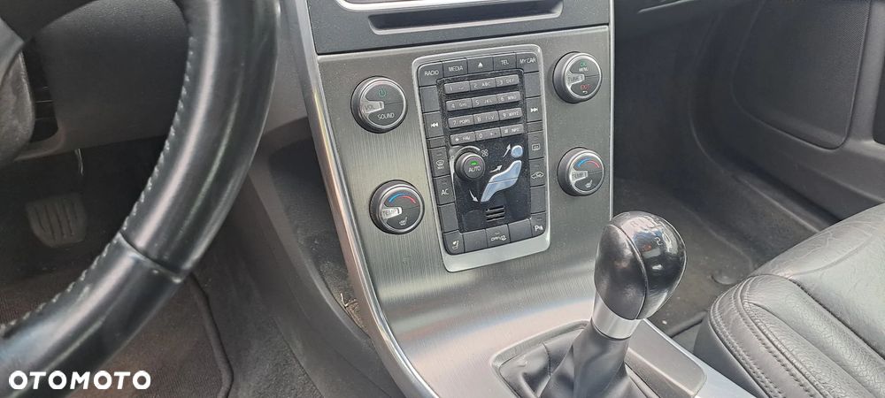 Volvo S60 D2 - 8