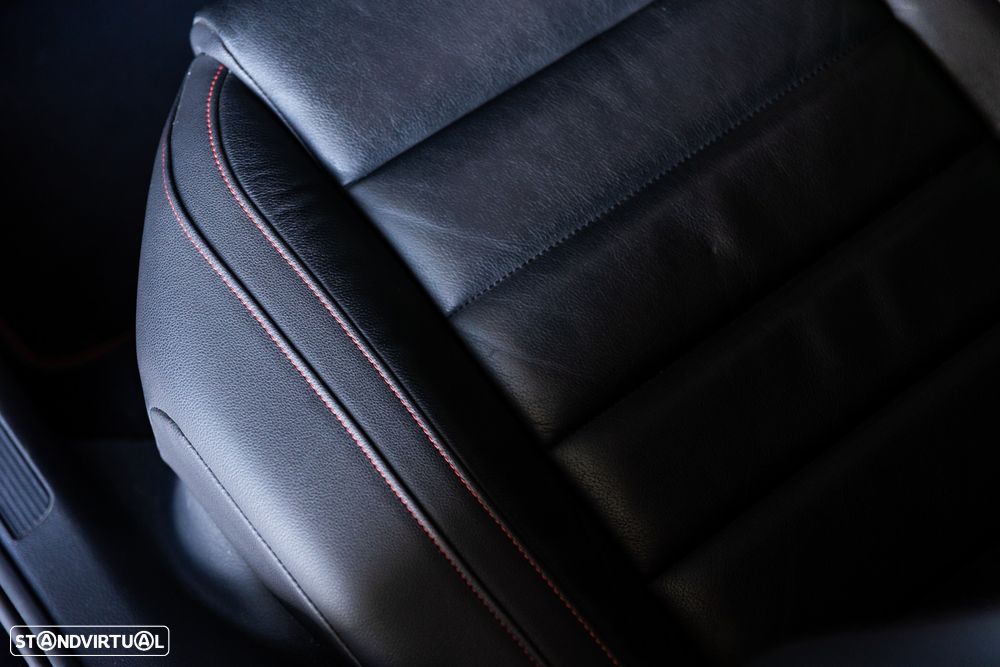 VW Golf GTI Performance BlueMotion DSG - 17