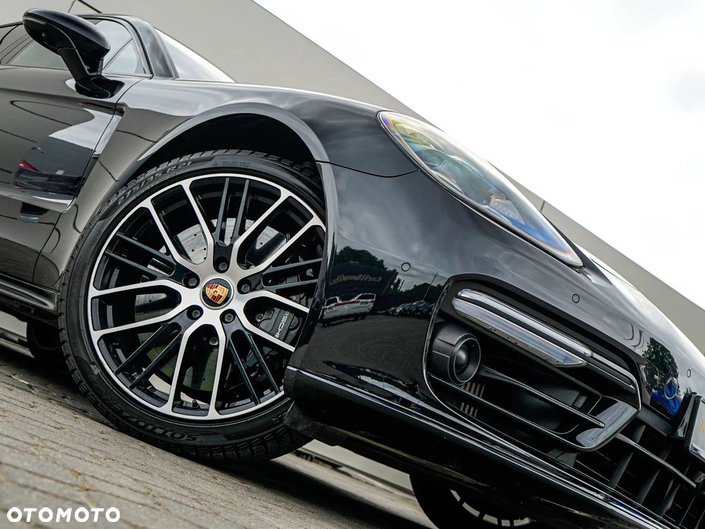 Porsche Panamera Turbo S - 9