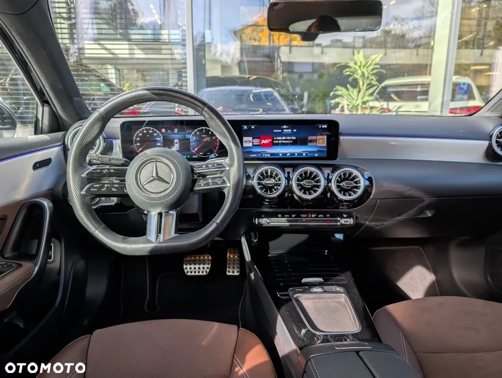 Mercedes-Benz Klasa A 200 AMG Line 7G-DCT - 10