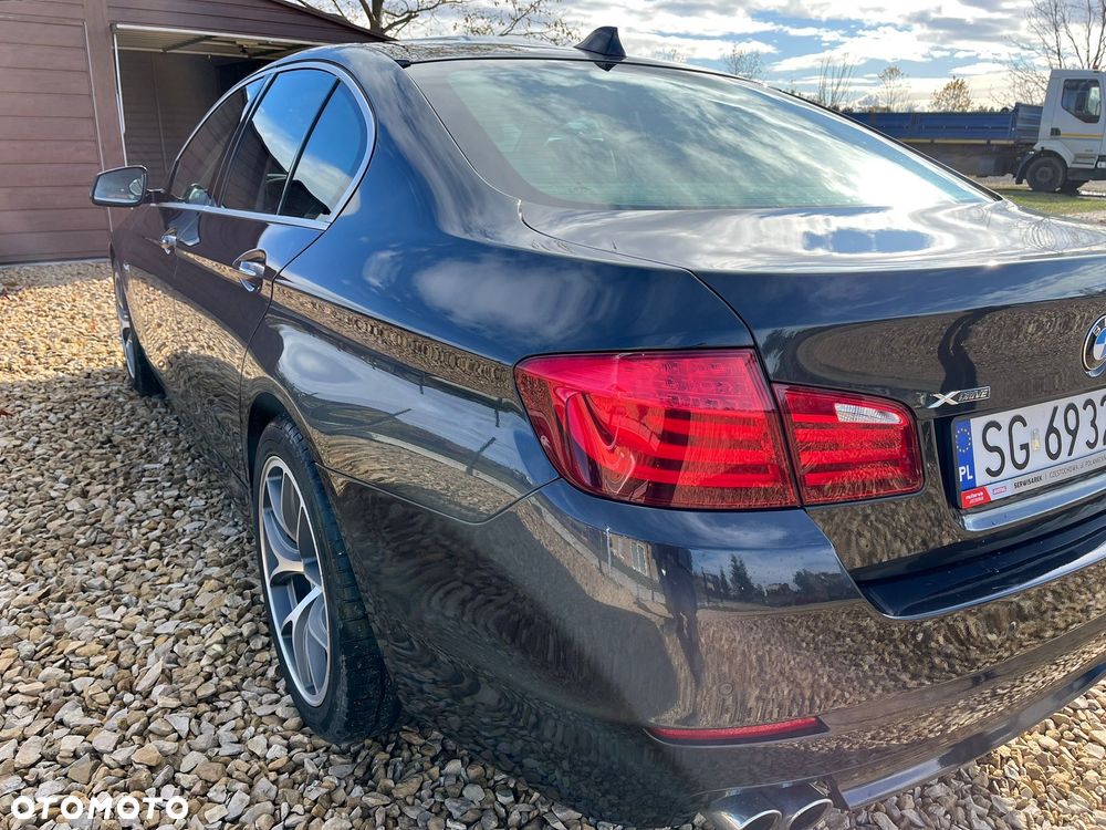 BMW Seria 5 525d xDrive - 3
