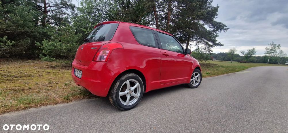 Suzuki Swift 1.3 Club - 22