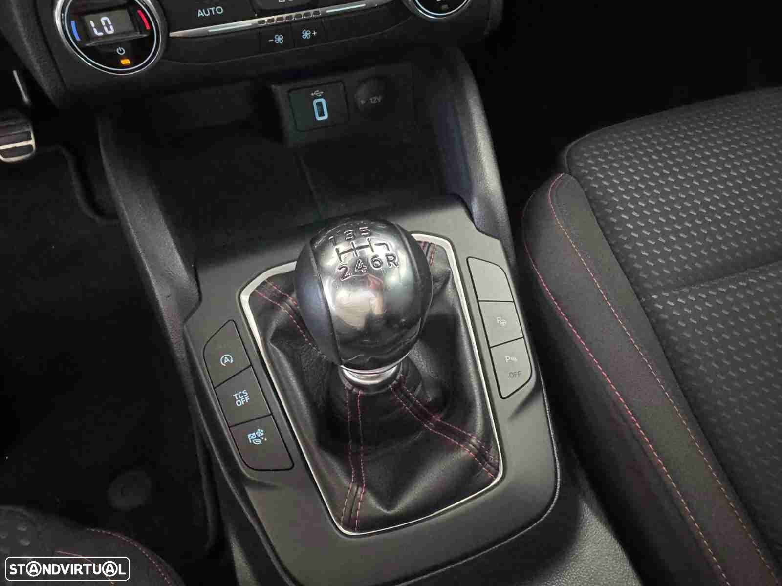 Ford Focus 1.0 EcoBoost ST-Line - 18