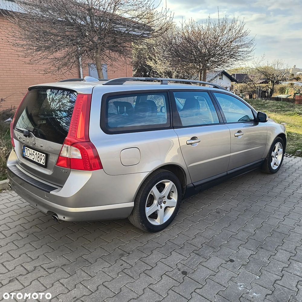 Volvo V70 - 11