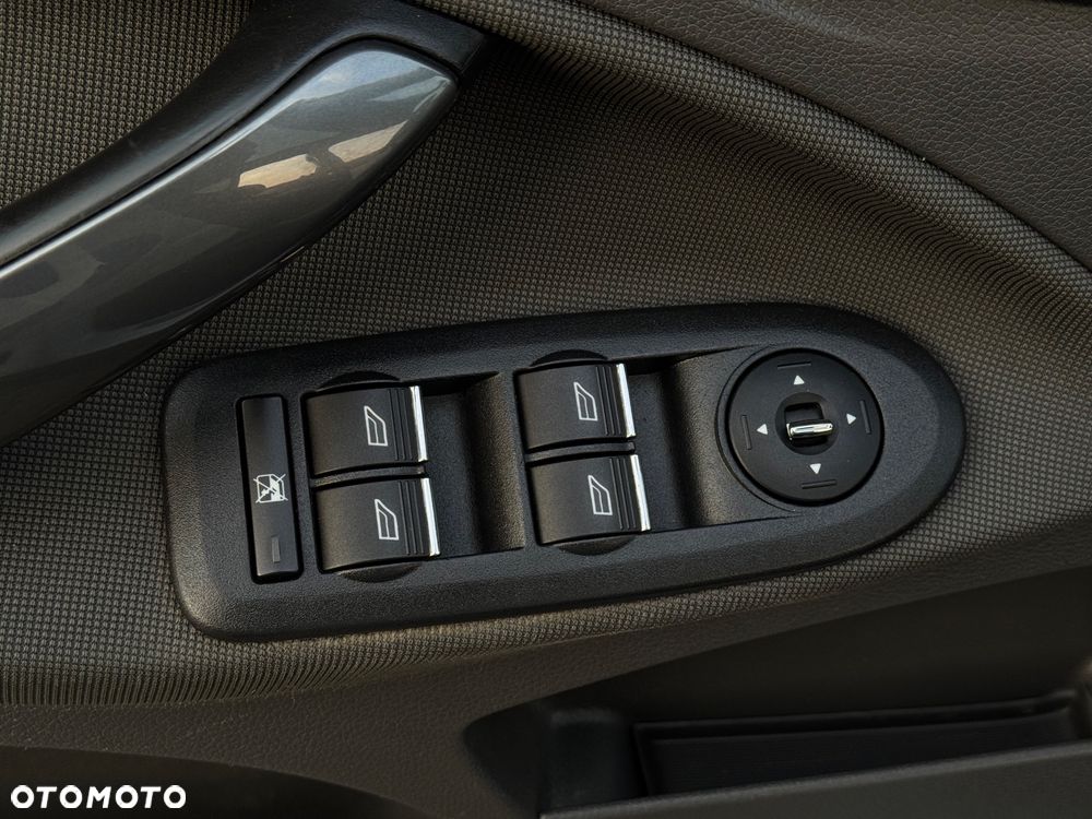 Ford Kuga 2.0 TDCi 4x4 Individual - 26