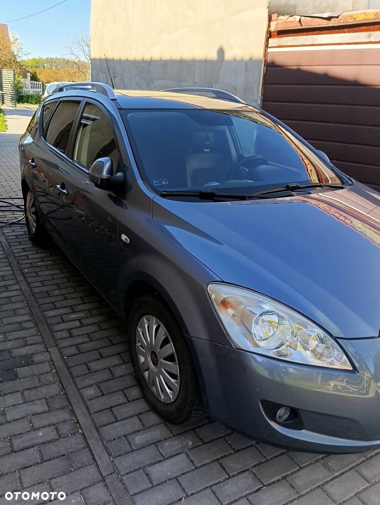 Kia Ceed 1.6 Comfort - 2