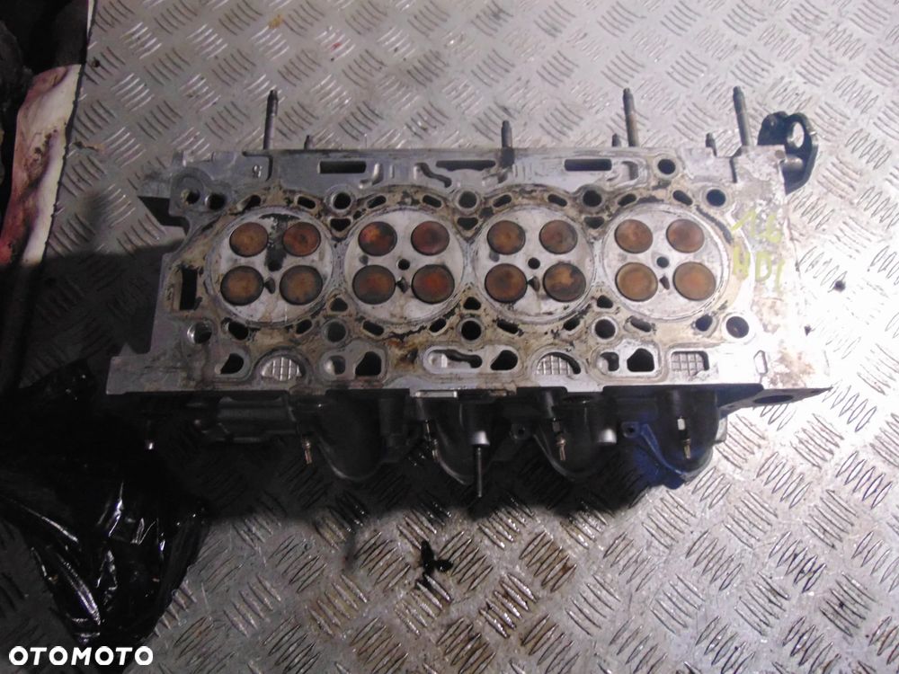 Głowica citroen peugeot 1,6 HDI