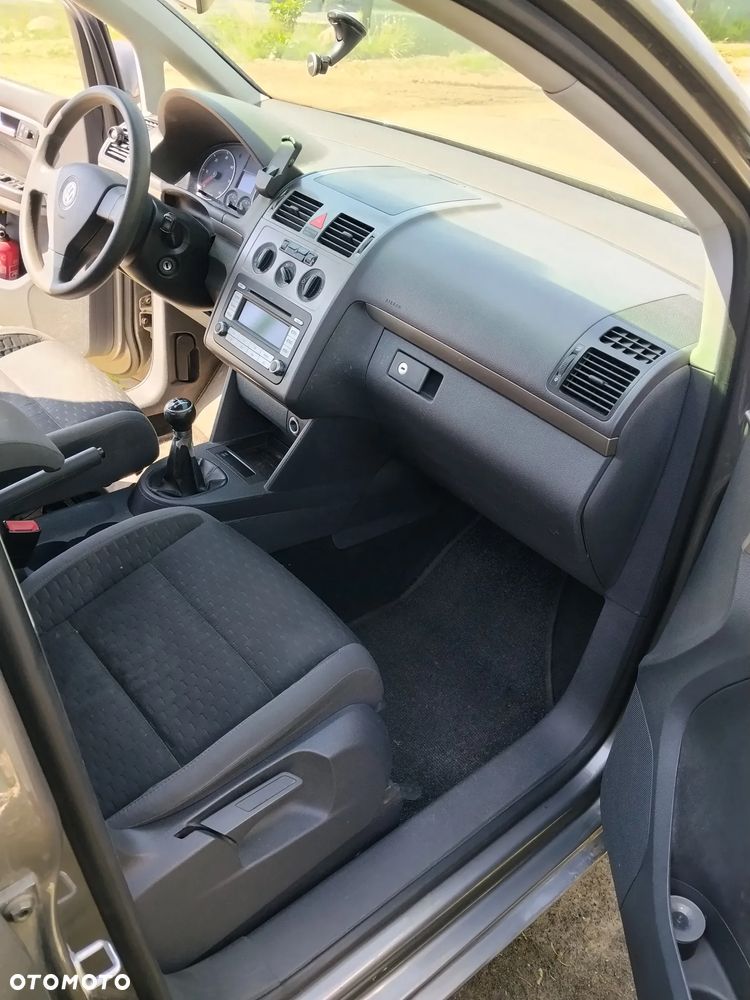 Volkswagen Touran 2.0 TDI Trendline - 9