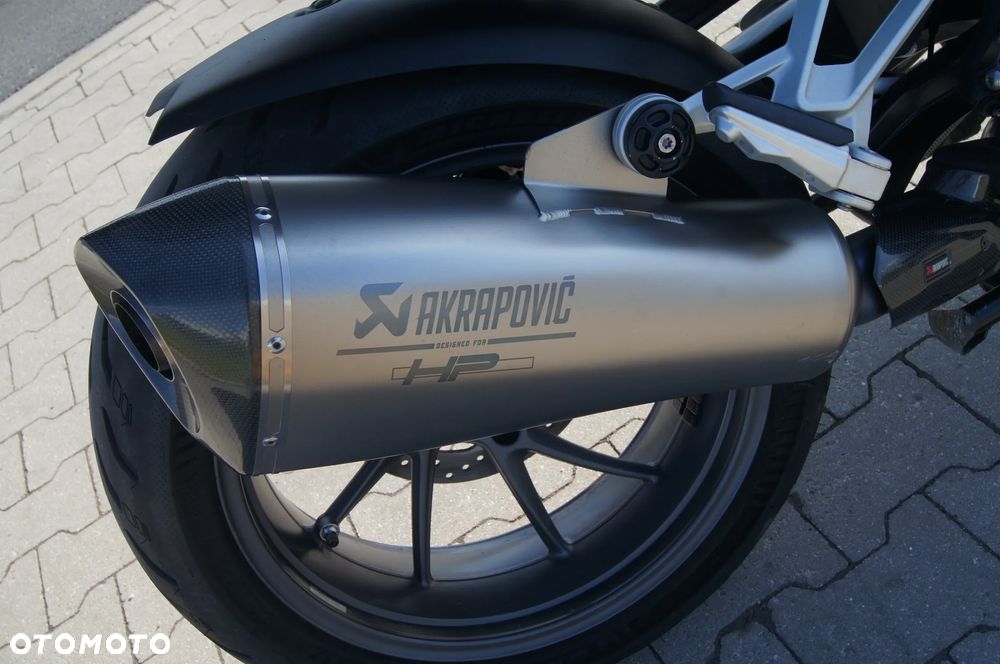 BMW RS - 19