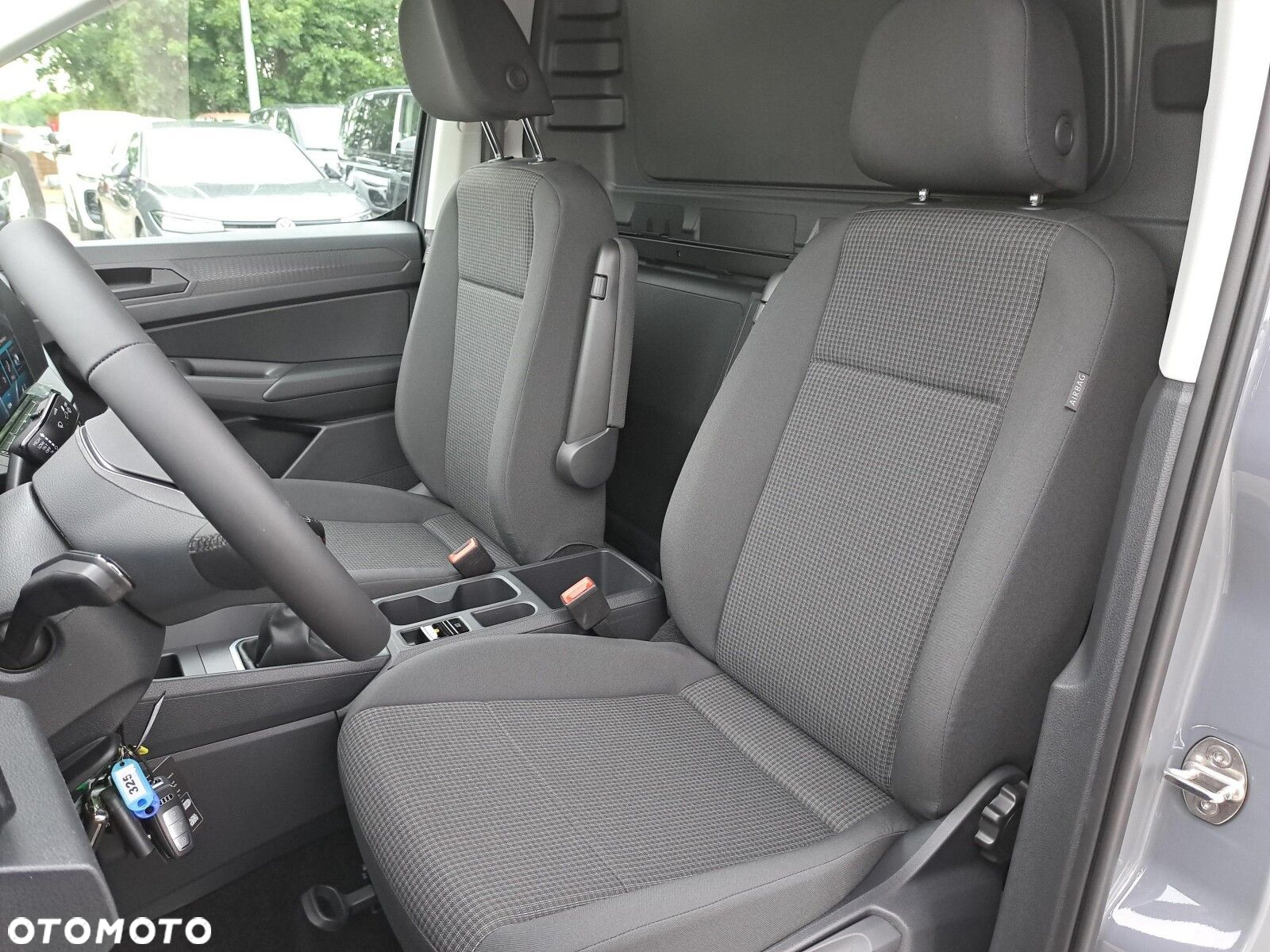 Volkswagen Caddy - 11