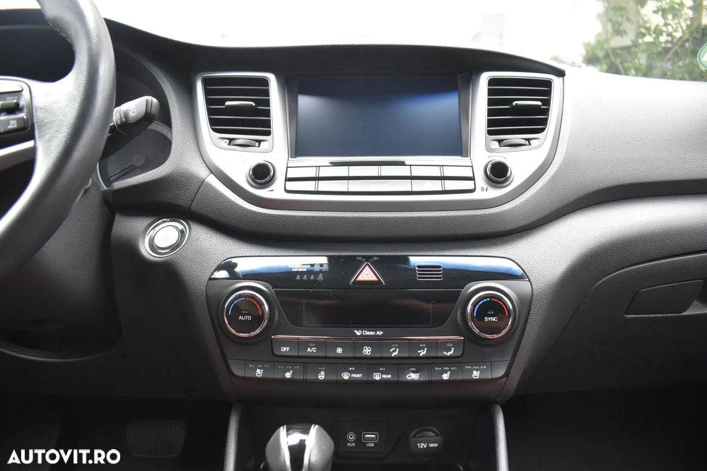 Hyundai Tucson 2.0 CRDI 4WD 6AT Luxury Pack+ - 25