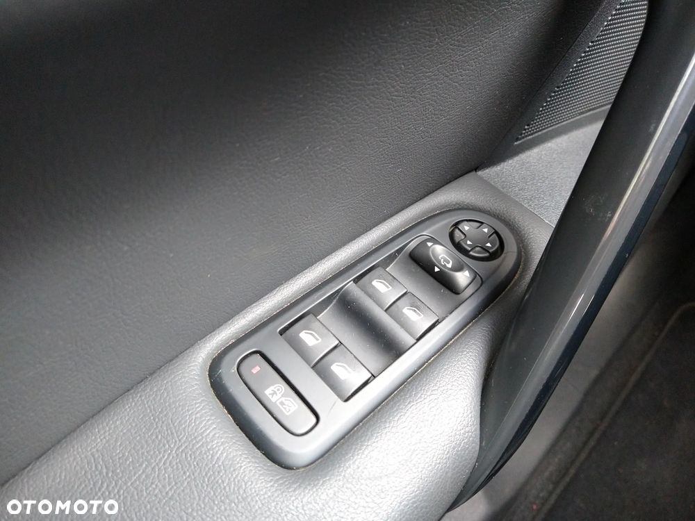 Peugeot 508 1.6 e-THP Allure S&S - 26