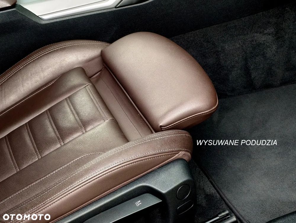 BMW Seria 3 330e - 21
