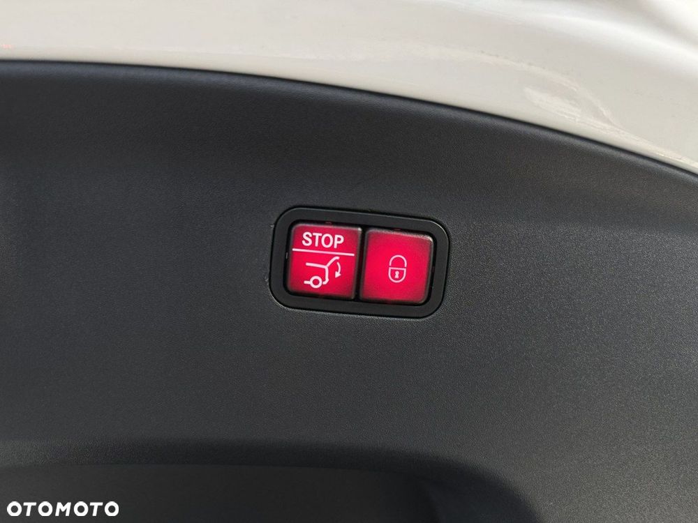 Mercedes-Benz AMG GT - 39