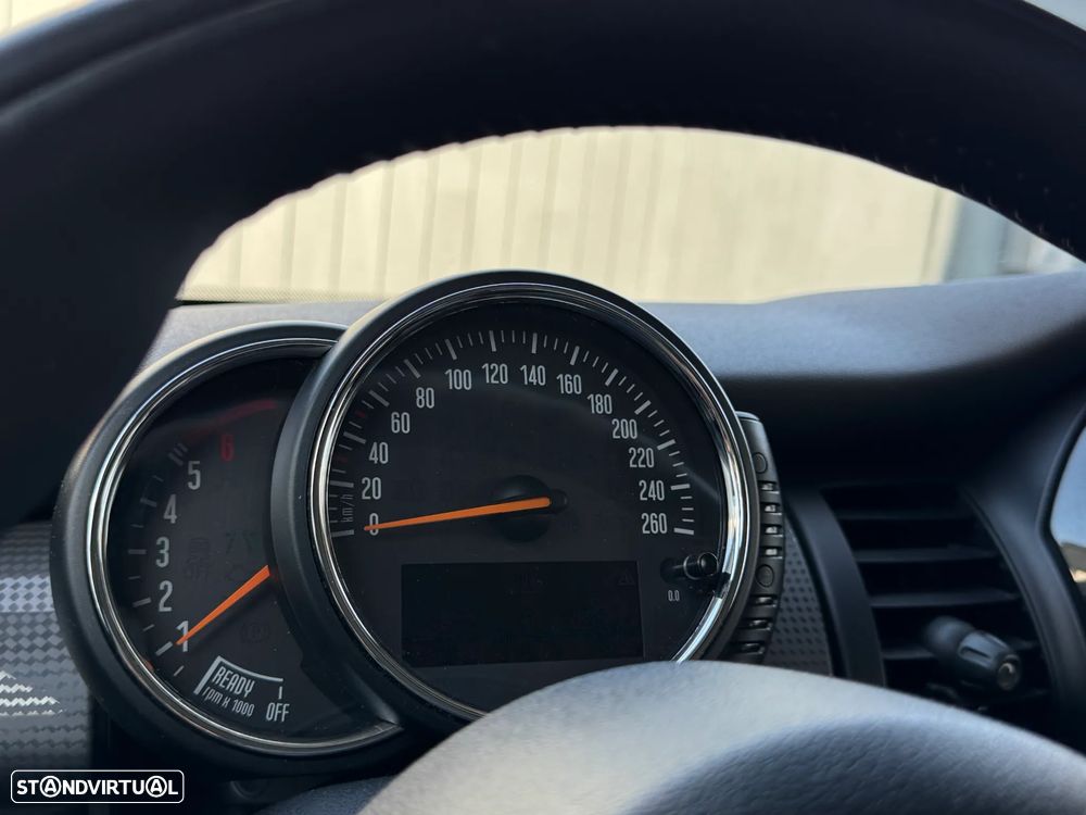 MINI 3 Portas Cooper D - 14