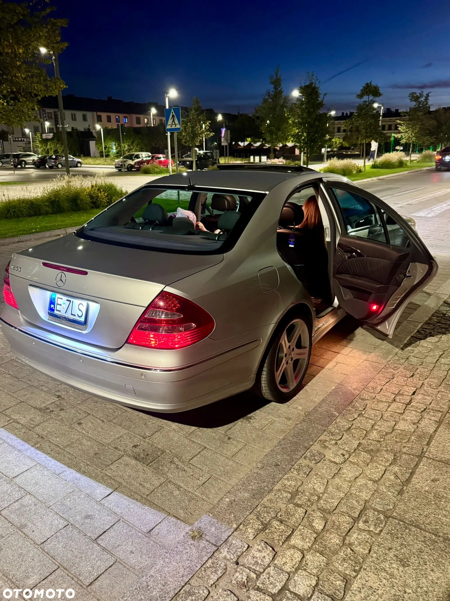 Mercedes-Benz Klasa E 500 7G-TRONIC Avantgarde - 3