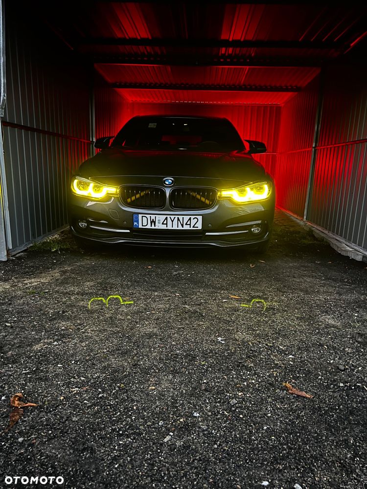 BMW Seria 3 325d DPF Edition Sport - 5