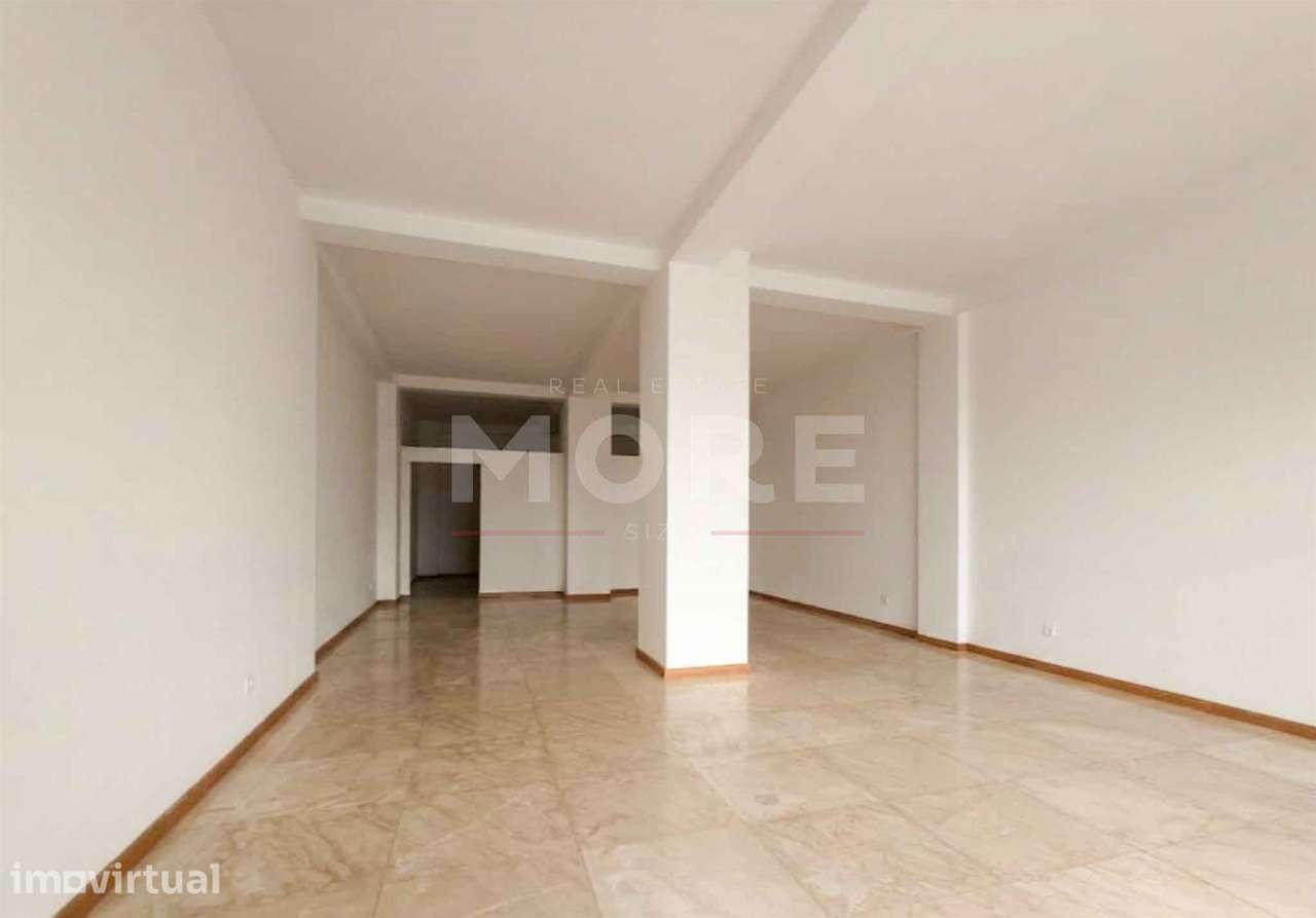 Espaço comercial no Centro Histórico de Évora, junto ao Teatro Garcia - Grande imagem: 5/13