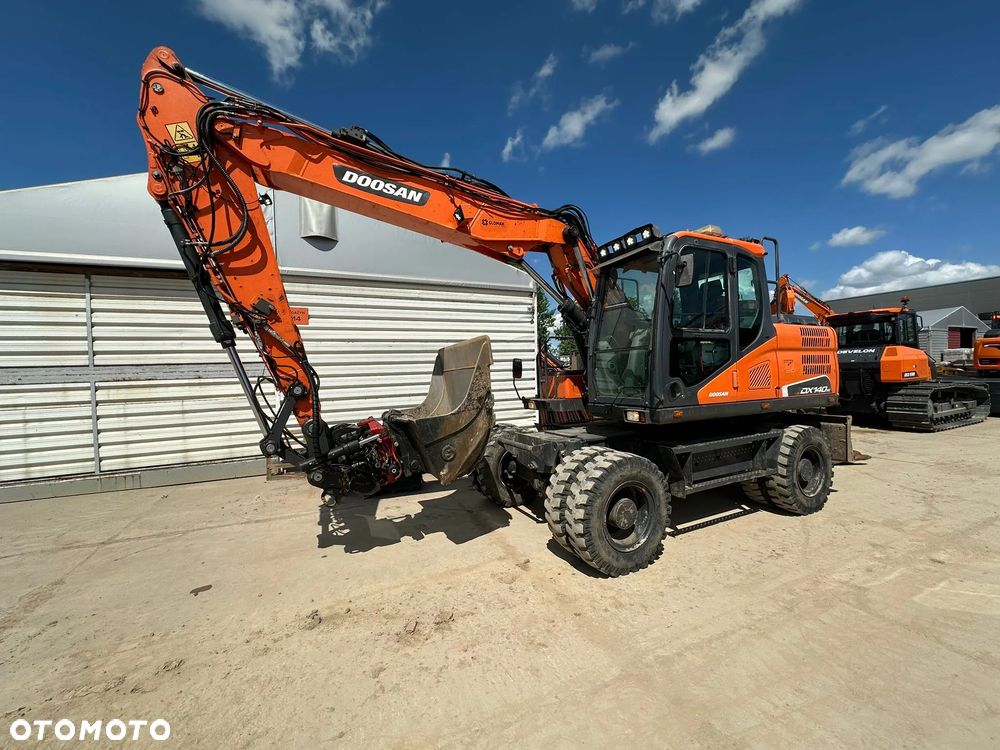 Doosan DX140W-5 - 1