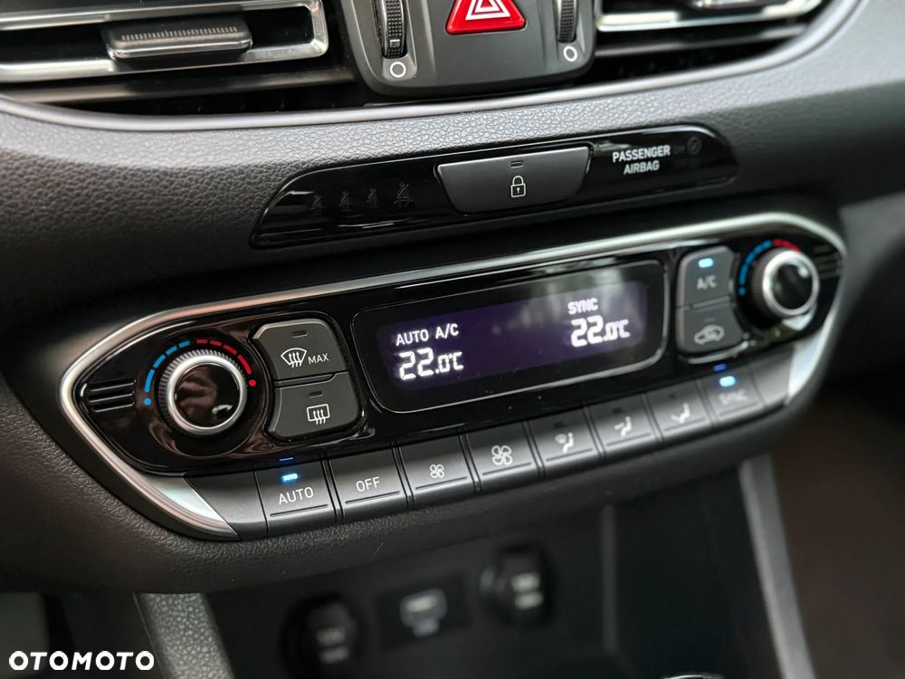 Hyundai i30 1.0 T-GDI Smart DCT - 18