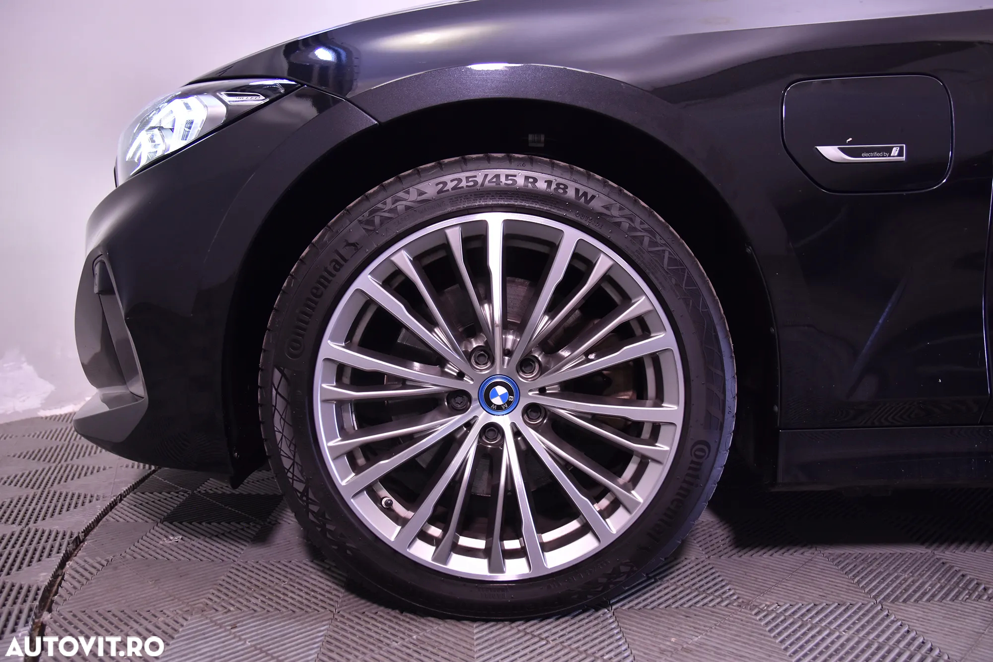BMW Seria 3 330e xDrive AT PHEV - 12