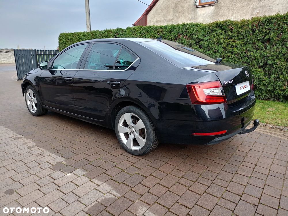 Skoda Octavia 1.6 TDI DSG Premium Edition - 3