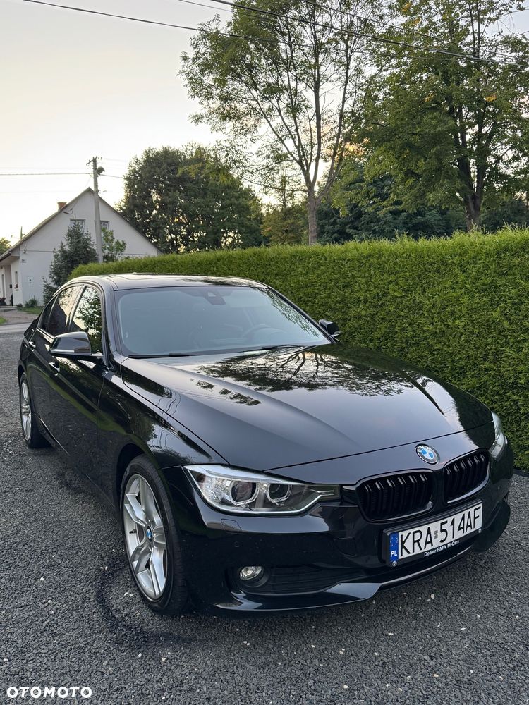 BMW Seria 3 320d xDrive - 9