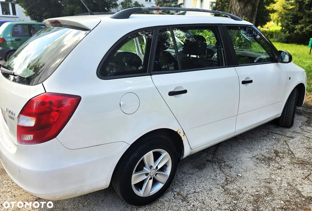 Skoda Fabia 1.6 TDI DPF Ambition - 10