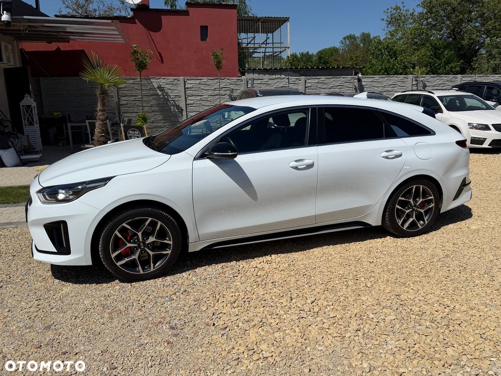 Kia ProCeed 1.4 T-GDI OPF GT LINE - 19