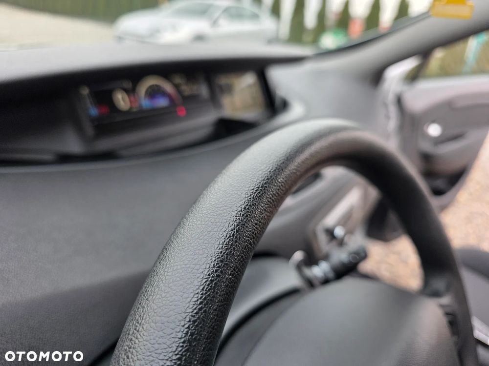 Renault Scenic 1.6 16V 110 TomTom Edition - 17