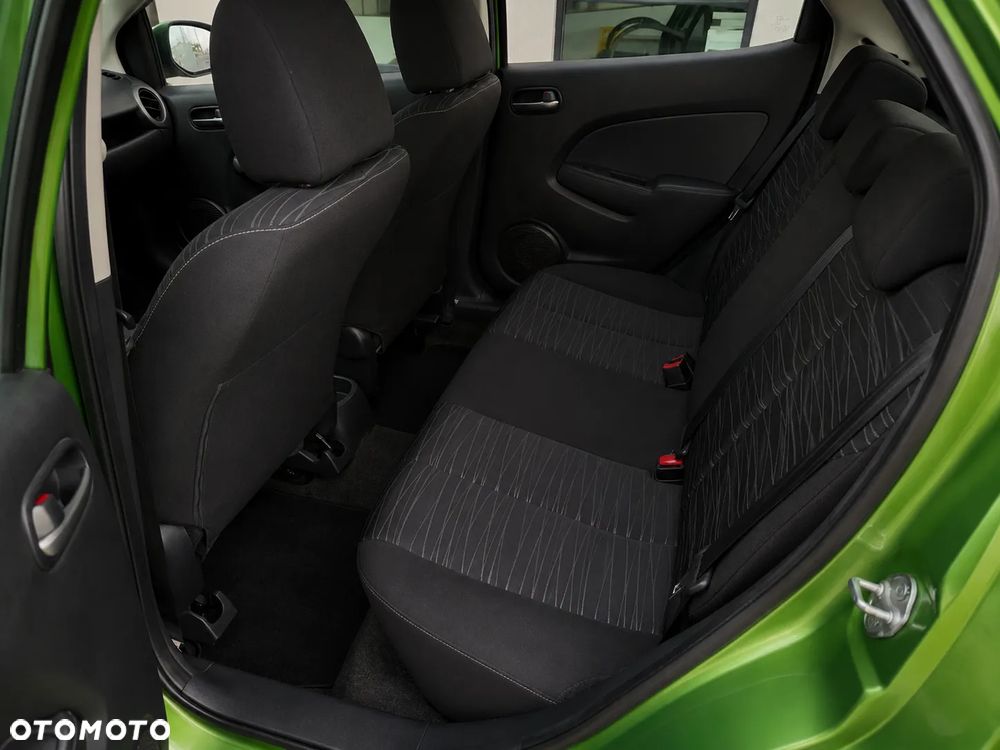 Mazda 2 - 8