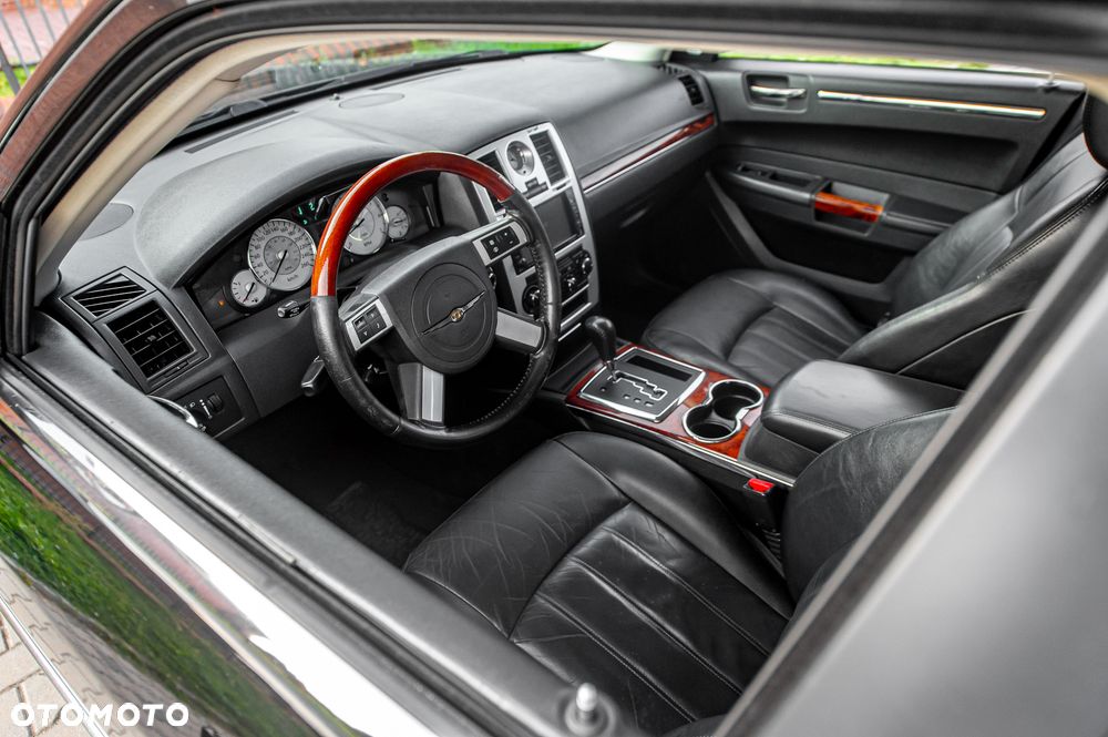 Chrysler 300C - 19