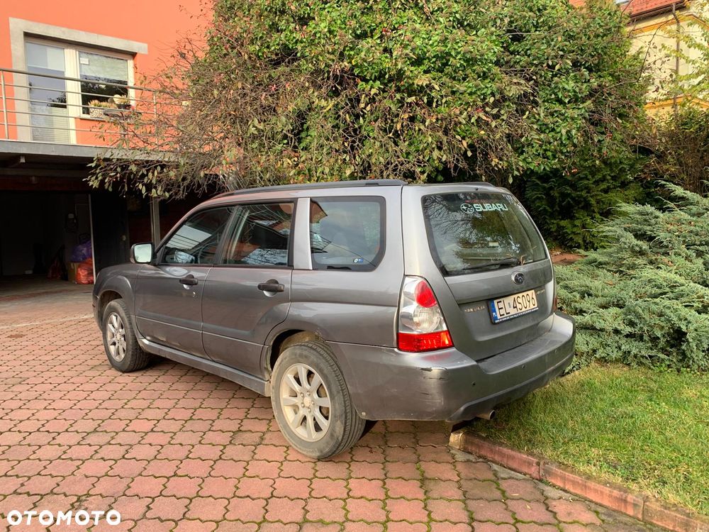 Subaru Forester 2.0 XG - 4