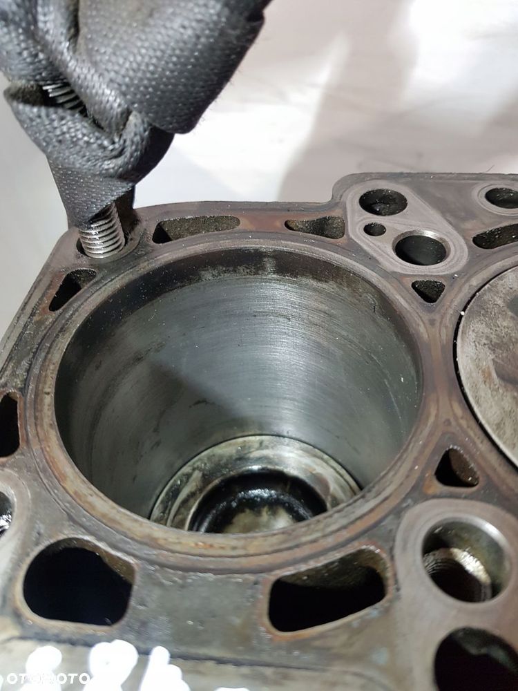 dół silnika vw audi skoda seat 2.0 tdi cfg (blok wał tłoki) - 8