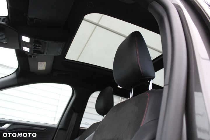 Ford Kuga 2.5P PHEV FWD ST-Line X - 14