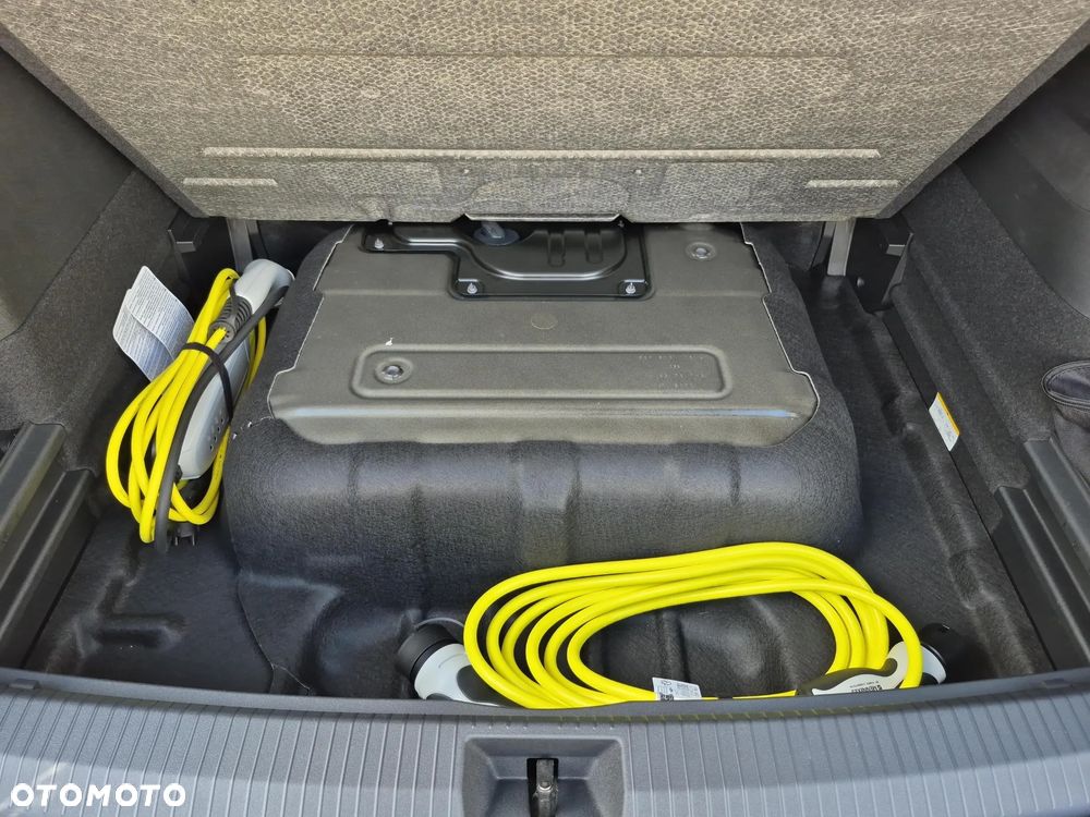 Volkswagen Tiguan - 28