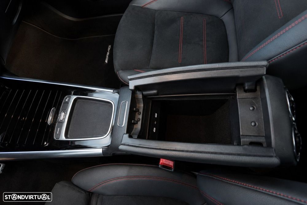 Mercedes-Benz GLA 200 d AMG Line - 25