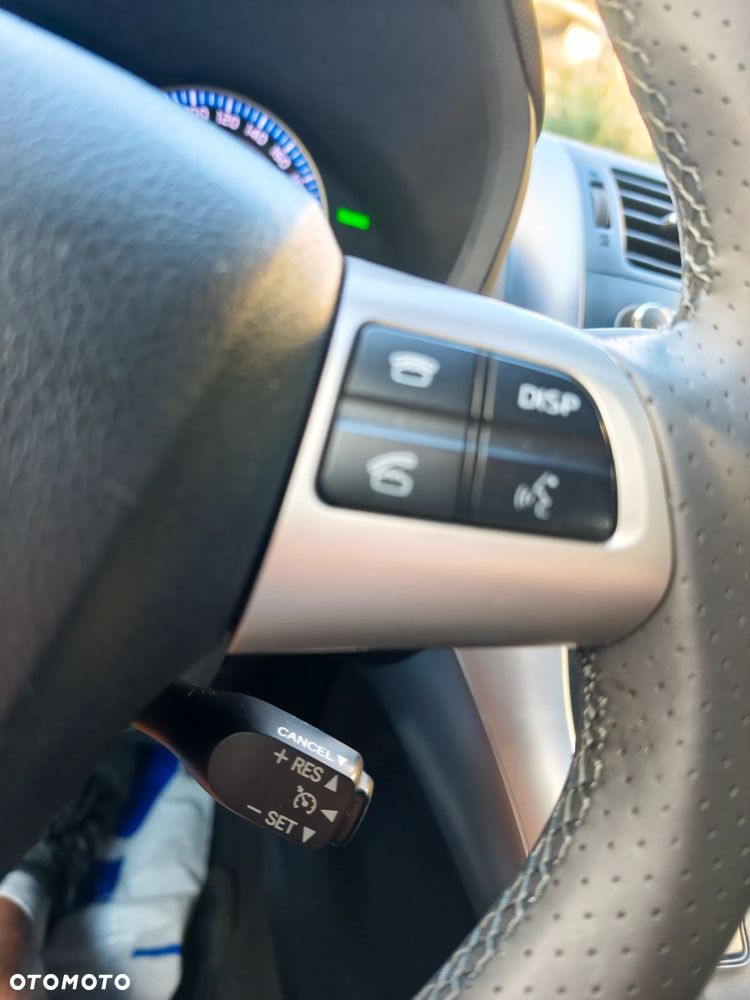 Toyota Auris - 30