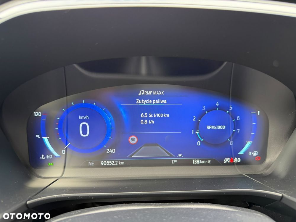 Ford Kuga - 18