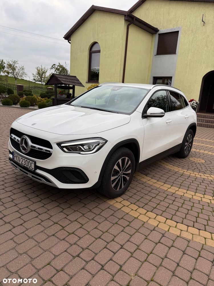 Mercedes-Benz GLA - 6