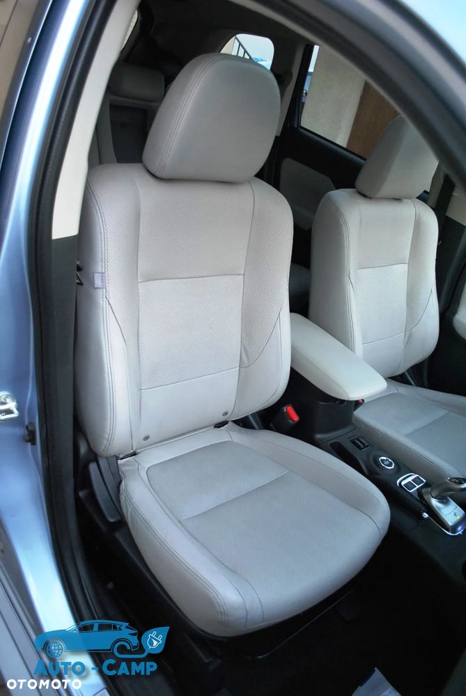 Mitsubishi Outlander Instyle NAVI + - 21