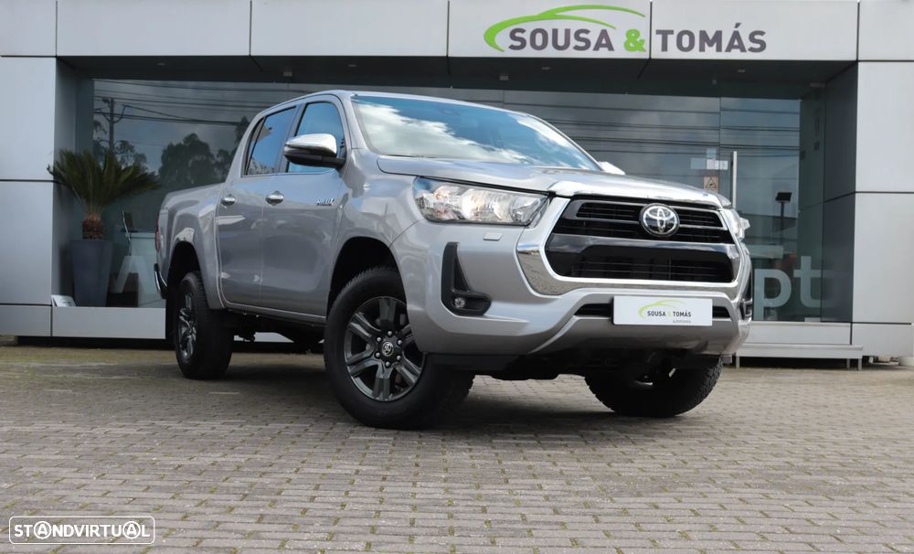 Toyota Hilux 2.4 D-4D 4WD CD CH Aut. - 1